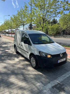 VW Caddy an 2013 1.6 tdi - imagine 5