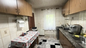 Apartament cu 3 camere, etaj 2 – Micro 16, zonă excelentă! - imagine 3