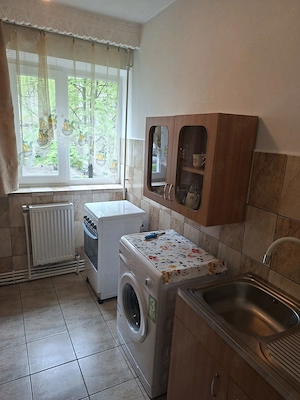 închiriez apartament recent renovat, 2 camere, Energiei