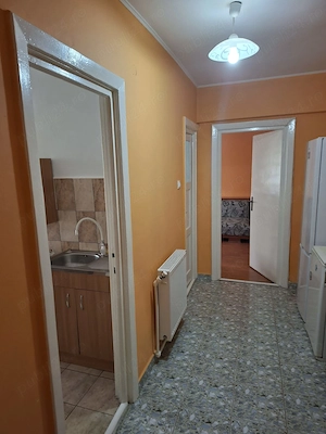 închiriez apartament recent renovat, 2 camere, Energiei - imagine 5