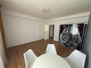 Apartament 3 camere, 71 mp, zona Centrala - imagine 2