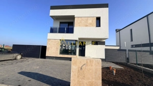 Casa individuala 4 camere 3 bai – Comuna Berceni | Teren 323MP