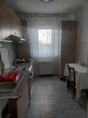 Proprietar,închiriez apartament