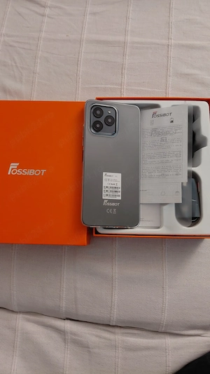 Vand telefon Fosiboot nou primit cadou