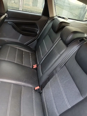 Vând ford focus 2010 - imagine 2