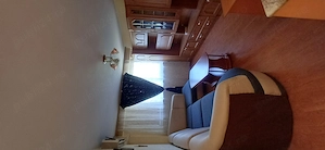 Închiriez garsonieră situată în cartierul Valea Roșie, la etajul 2, într-o zonă excelentă și foarte  - imagine 5