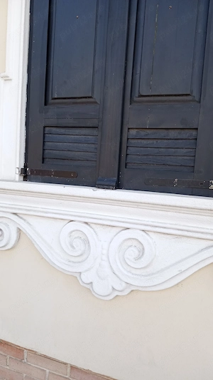 Vând casă zonă centrală Alba-Iulia cu clauză de untrwținere