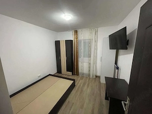 colega de apartament