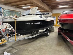 Ambarcatiune agrement Quicksilver 460 Cabin