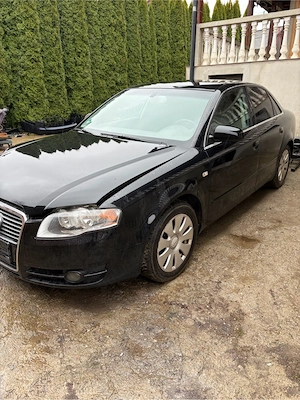 dezmembrez a4 b7 diesel  - imagine 3