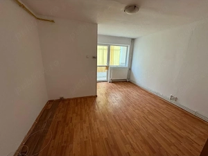 Garsoniera, zona Maxxa