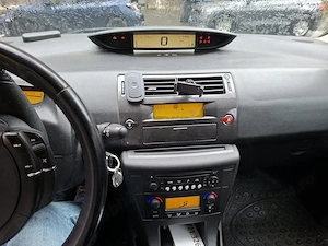 Vand Citroen C4 Coupe an fabricatie 2007, 1.6 benzina, km 91,800, proprietar unic - imagine 4