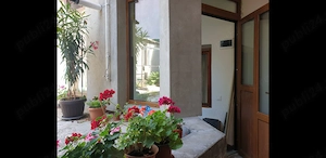 Inchiriez ap 2 camere central, renovat nou