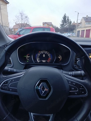 Renault Megane IV 1.3 benzină an 2019 - imagine 8