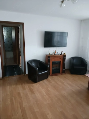 Închiriez apartament 2 camere - imagine 3
