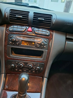 Mercedes C200 Kompressor AMG Packet FABRICA | Piele | Xenon | Impecabila - imagine 8