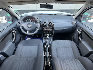 Dacia Duster 1.5 Diesel 107 CP An 2011 - imagine 5