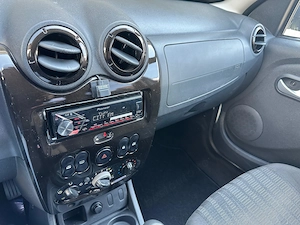 Dacia Duster 1.5 Diesel 107 CP An 2011 - imagine 16