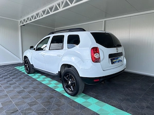 Dacia Duster 1.5 Diesel 107 CP An 2011 - imagine 10