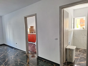 Vând Apartament   sau spațiu comercial  41 mp Florești strada stejarului Nr 40   - imagine 4
