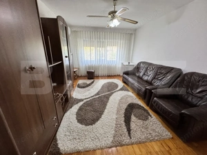 Apartament de vânzare – zonă excelentă și liniștită