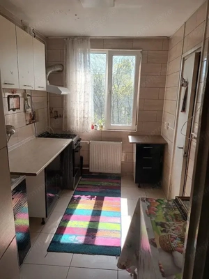 De vanzare Apartament  3 camere Pacii