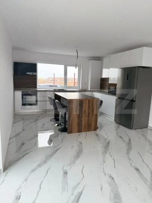 Casă de vânzare în Sânpetru –INTABULATA, 3 CAMERE 500MP - imagine 3