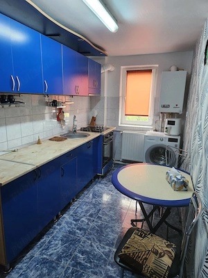 Apartament 2 camere de vanzare, zonă de sus   Onești - imagine 5