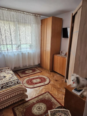 Apartament 2 camere de vanzare, zonă de sus   Onești - imagine 9