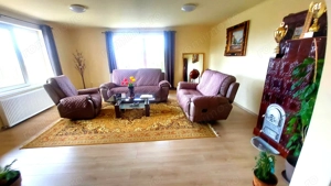 Gospodarie, casa cu 5 camere si 8272 mp teren, in Oarda