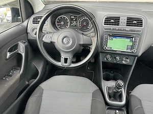 Volkswagen Polo 1.2 Benzina 60 CP An 2014 - imagine 17