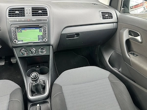 Volkswagen Polo 1.2 Benzina 60 CP An 2014 - imagine 19