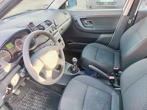 2011 Skoda Fabia TDI 130000km - imagine 7