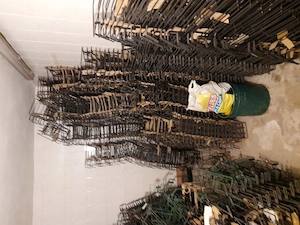 Vind jardiniere diferite tipuri