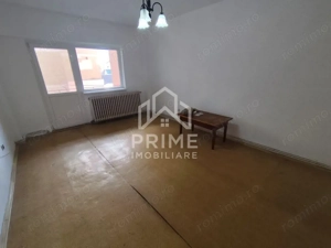 Apartament 3 camere| etaj 2| zona Aiud 