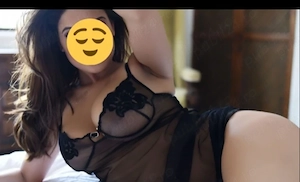 Monica 38 doamna mignona  - imagine 1