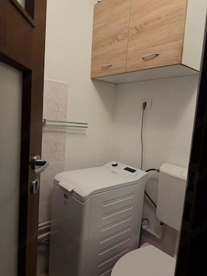 Apartament cu 3 camere -str. Badea Cartan cu vedere la Sala Polivalenta - imagine 6