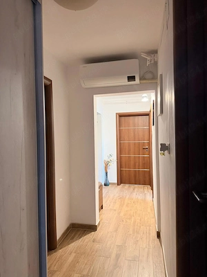 Apartament cu 3 camere -str. Badea Cartan cu vedere la Sala Polivalenta - imagine 5