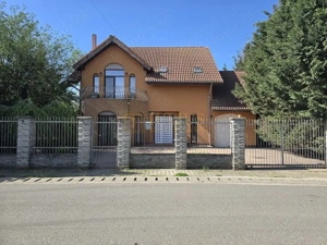 Casă individuală – Dumbrăvița, mobilata si utilata complet.