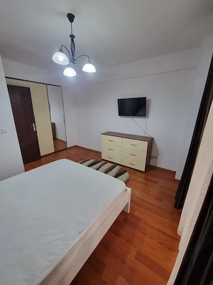De inchiriat apartament 3 camere complet mobilat - imagine 4