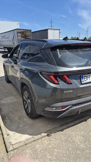 Vand Hyundai Tucson 1.6 GDi mild hybrid automata an 2022 km 81000 - imagine 2