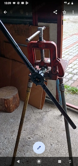 vand menghina cu trepied si presa teava,filiere,port tarod diverse fitinguri pt instalatii
