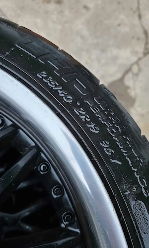 Jante Royal Wheels 235 40 ZR19 cu buza cauciuc SERBRIG - imagine 4