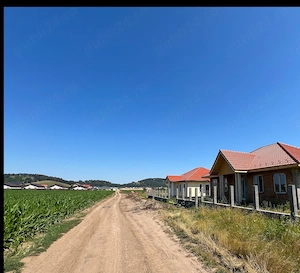 Teren intravilan zona Lempes Sanpetru suprafete de 500 mp