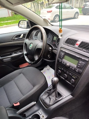 Se vinde Skoda Octavia doi cine este interesat să mă contacteze!  - imagine 4