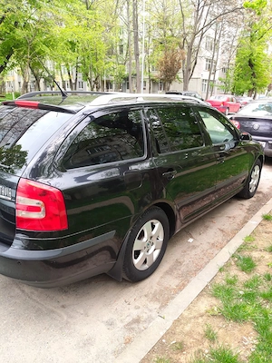 Se vinde Skoda Octavia doi cine este interesat să mă contacteze!  - imagine 2