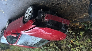 Vand Mazda 3.                         - imagine 2