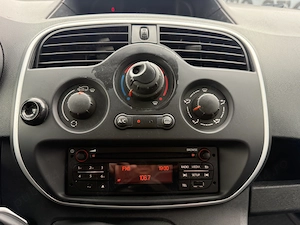 Renault Kangoo Maxi 2021 1.5 DCI - 95 CP  Garanție   Rate   Leasing  - imagine 11