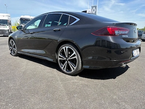 Opel Insignia B 4x4 2.0 Biturbo OPC line 209HP - imagine 4
