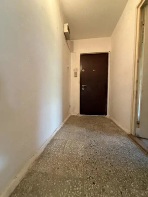 Apartament cu 2 camere, 52 mp + balcon, etaj 4/5 - Ideal pentru investitie  - imagine 6